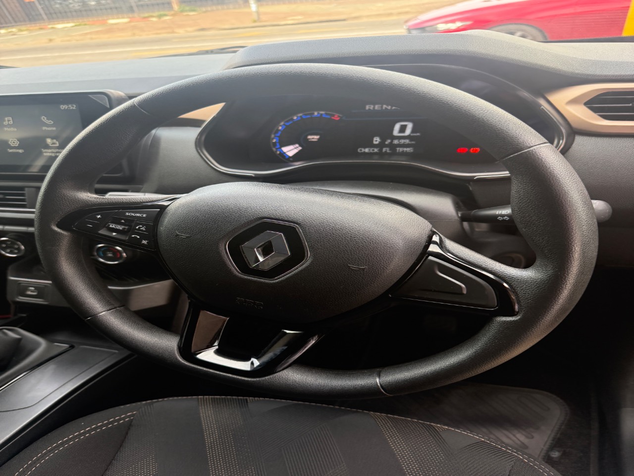 Renault Kiger thumbnail 5